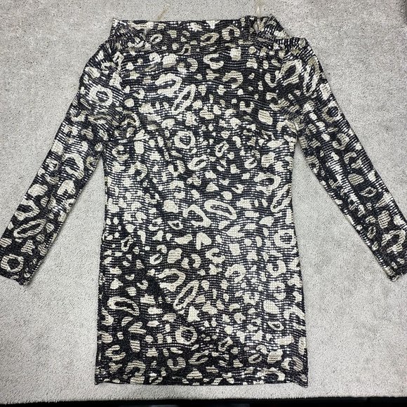 Adrienne NWT Sequin Dress Size Small Black And Gold with silver sequins Long sle - Picture 1 of 10